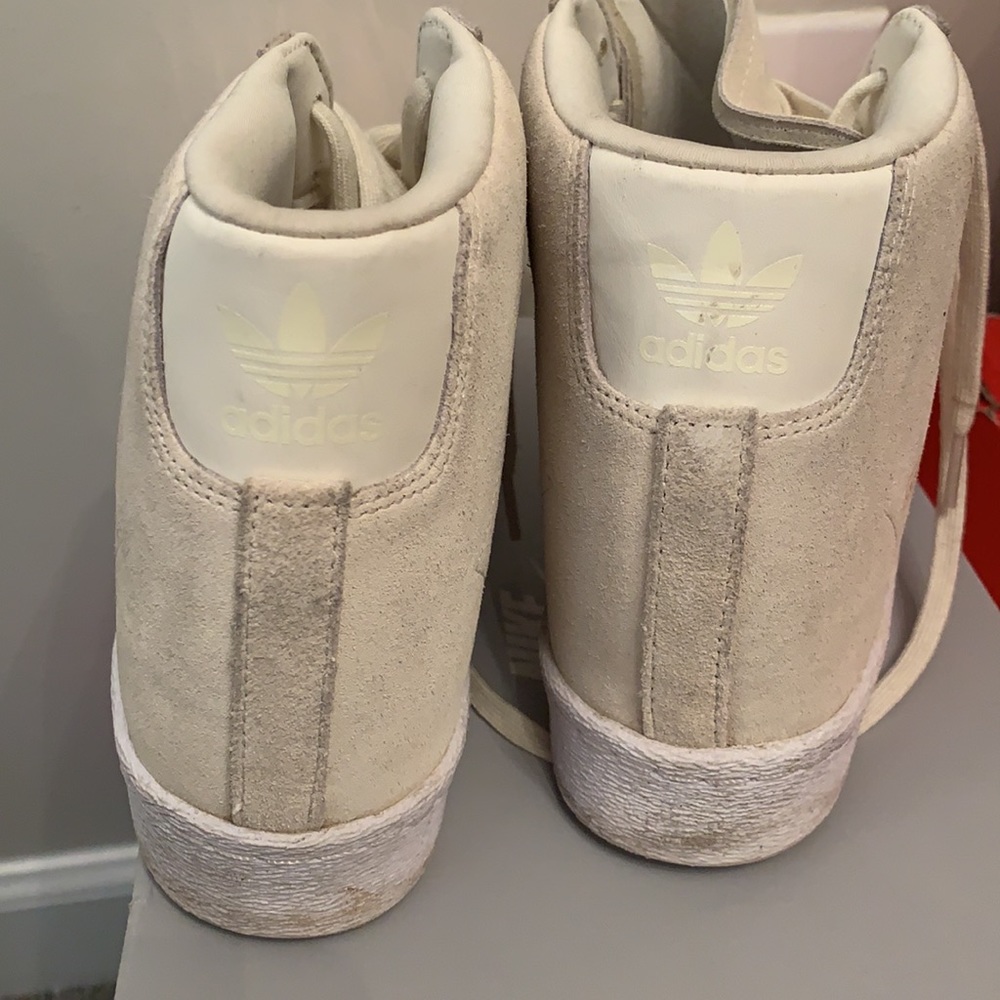 Adidas - Picture 2 of 3